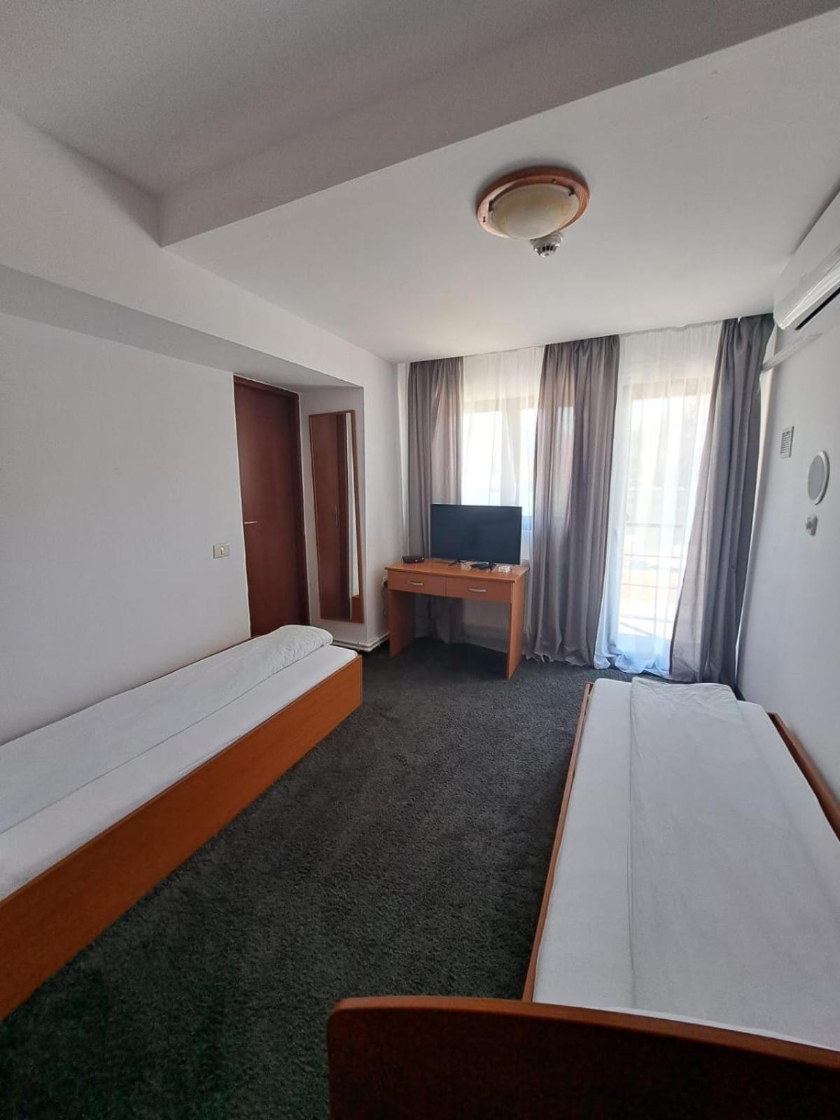 Hotel Pescarus Port Bicaz Ngoại thất bức ảnh