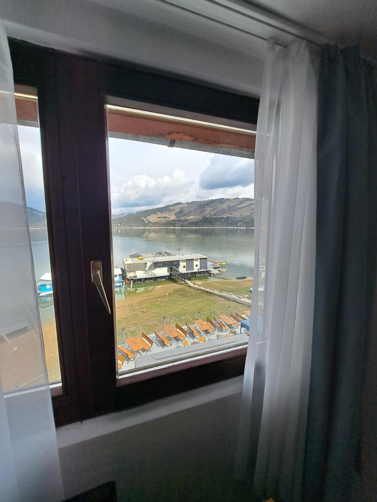 Hotel Pescarus Port Bicaz Ngoại thất bức ảnh
