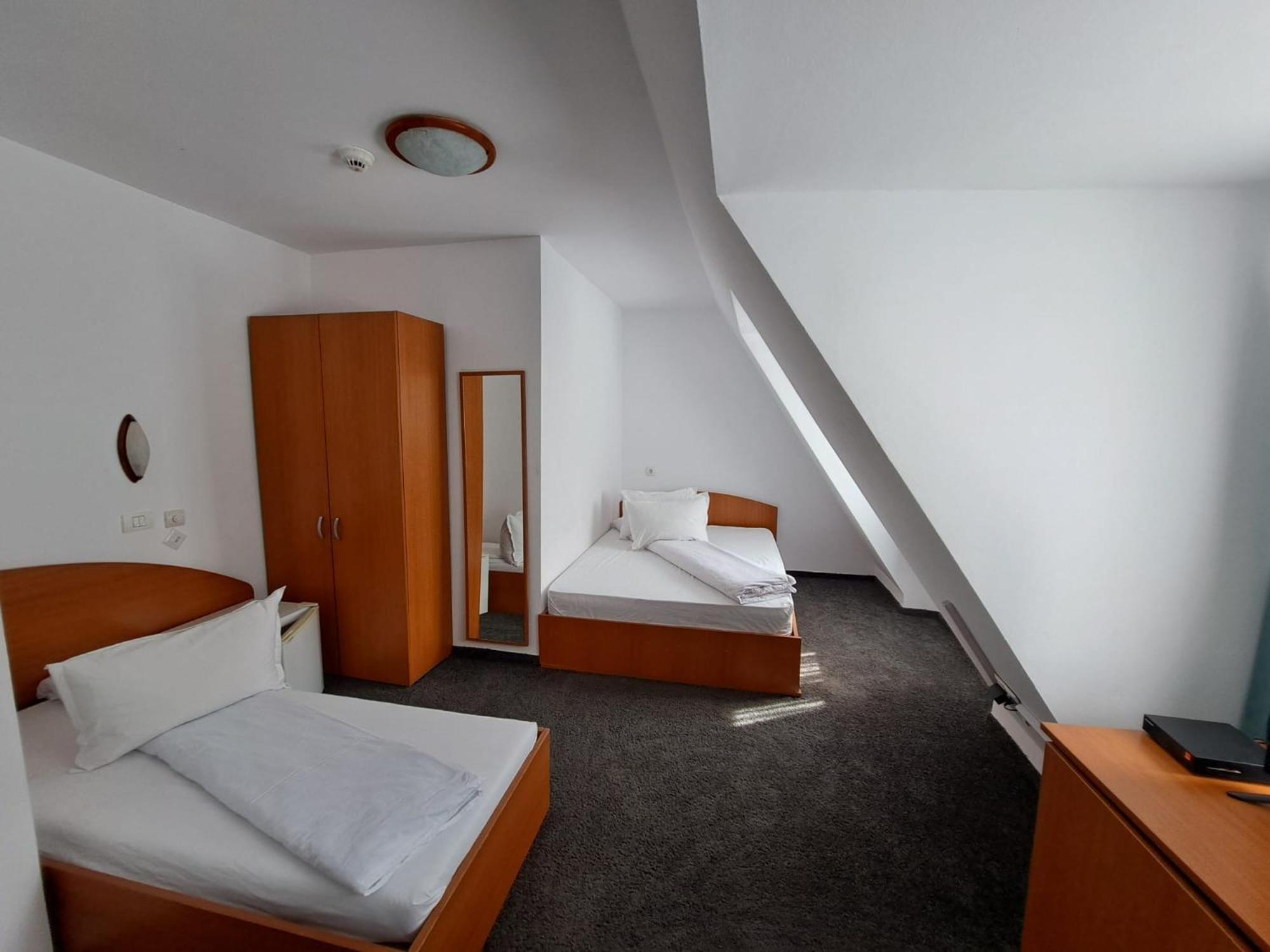 Hotel Pescarus Port Bicaz Ngoại thất bức ảnh