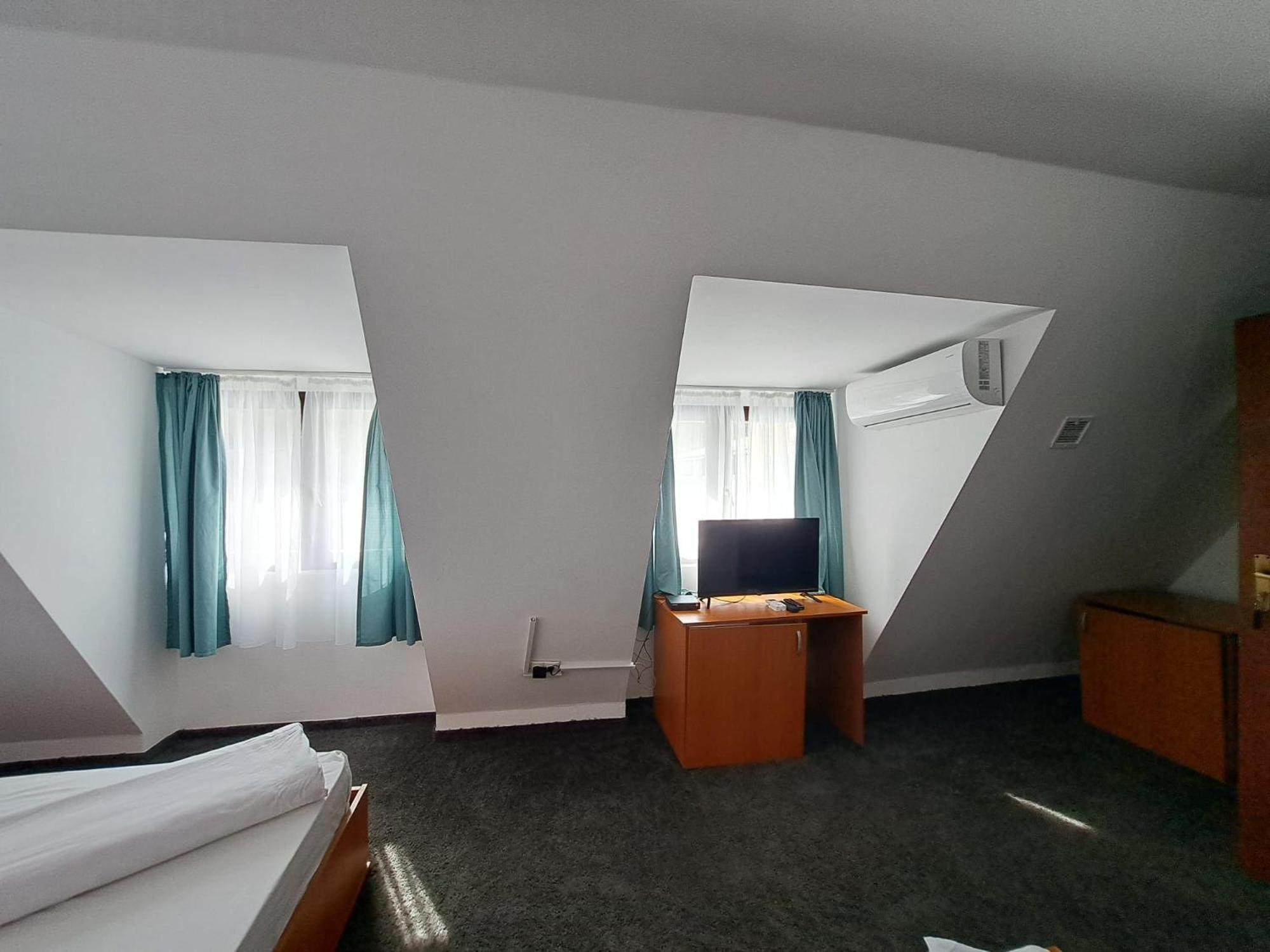 Hotel Pescarus Port Bicaz Ngoại thất bức ảnh