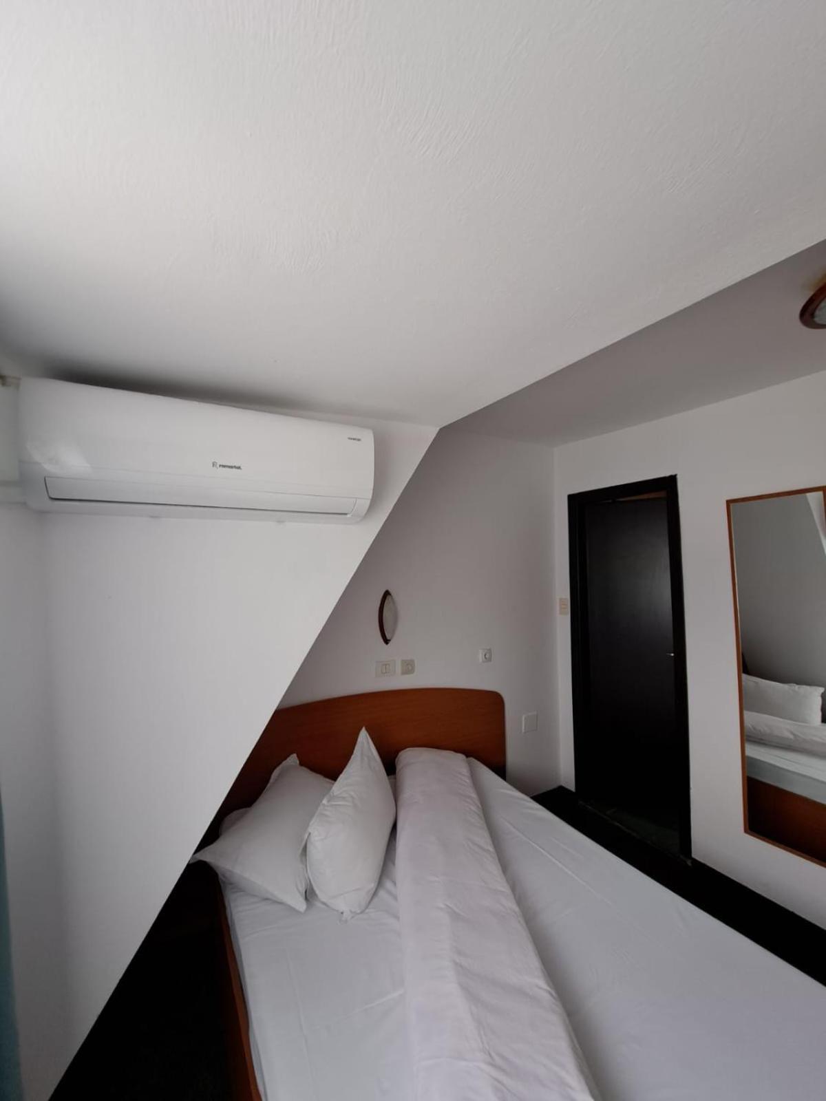 Hotel Pescarus Port Bicaz Ngoại thất bức ảnh